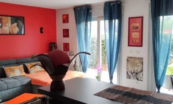 Aix-les-Bains Apartamento | Very nice T 2 50 m 2 with terrace near lake and town.