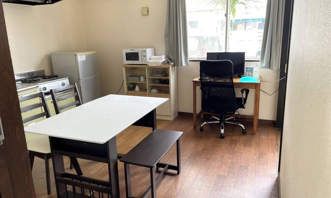 Adaniya Hotel | Very popular hotel for sightseeing in Okinawa Arena Free parking no overnight stayFamily room / Nakagami-gun Okinawa