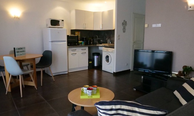 Besancon Apartamento | Very quiet apartment in Besançon 2 people
