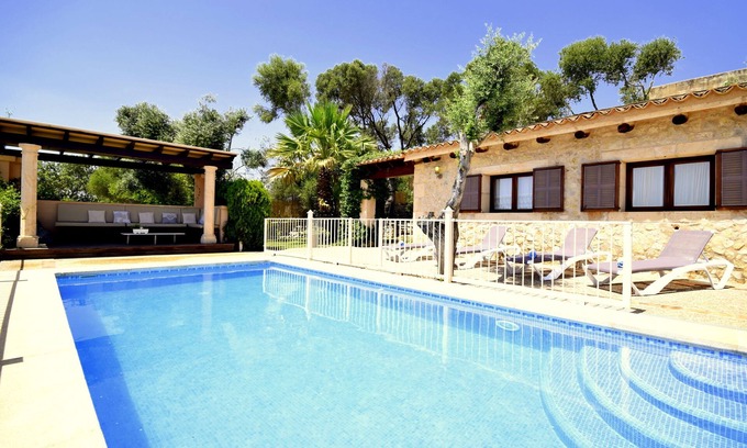 Petra Casa | Excelente casa en Petra, visión panorámica de la piscina, drenajes locales