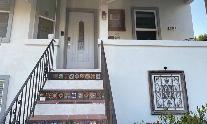 Old San Leandro Apartamento | VERY RARE TO FIND!!...IN THE HEART OF SAN LEANDRO!!