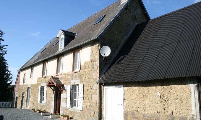 Percy-en-Normandie Casa | Muy espaciosa recientemente renovado 18th Century granja en Semi Ambiente Rural