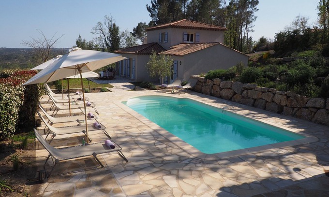 Fayence Villa | Villa muy espaciosa y elegante con piscina climatizada y aire acondicionado