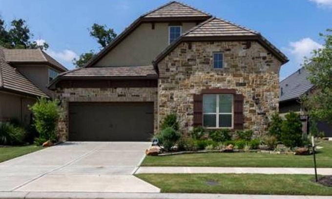 Sugar Land Casa | Muy espacioso, ubicación privada con área abierta, ideal para viajes familiares