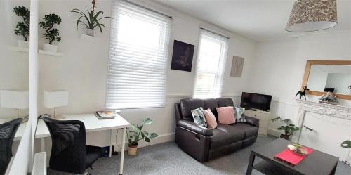 Fairfield Apartamento | Very spacious two bedroom converted apartment in East Croydon