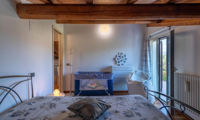Teramo Casa | Very spacious vacation home with several units on the outskirts of Teramo.