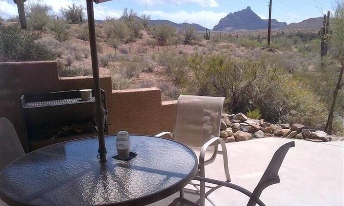 Fountain Hills Condominio | Muy, muy privado: 2HAB / 2BA con vistas a la montaña en el desierto (¡TODO NUEVO REMODELADO!)
