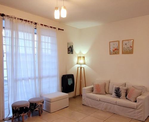 Ezeiza Casa | VGC hospedaje tranquilo a 5 min del aeropuerto pet friendly