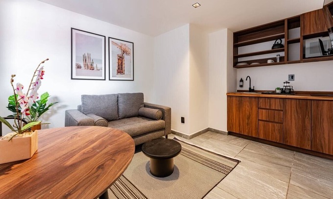 Santa María la Ribera Apartamento | VH | Comfy space 1BR + gym | StaMa la Ribera | 122