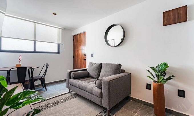 Santa María la Ribera Apartamento | VH | Cozy apt 1 room+gym | Sta Ma la Ribera | 232