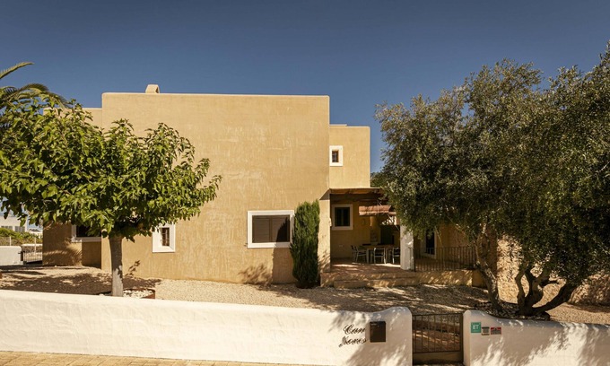 Sant Francesc Xavier Villa | Villa con terraza y BBQ equipada con todas las comodidades