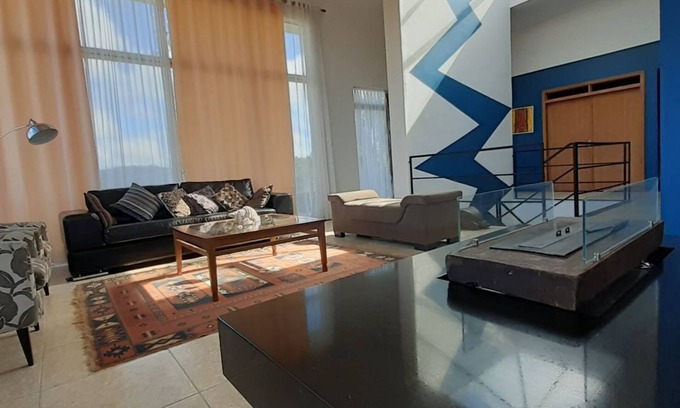 Novo Horizonte Casa | VI FARM TYPE HOUSE AT Juiz de Fora AIRPORT - inside the city
