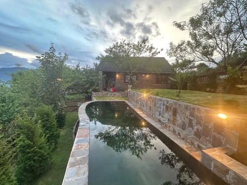 Sa Pa Chalet De Esquí | Vi's House - Nature in the middle of Hmong village