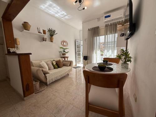 La Falda Apartamento | VIA VALENTINA "el deseo de volver" departamentos temporales sobre Av Eden centro