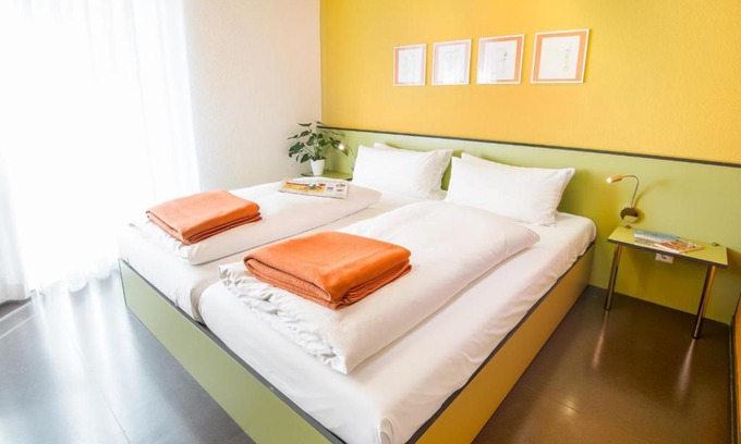 Freiburg im Breisgau Hotel | viavelo hotel am Seepark
