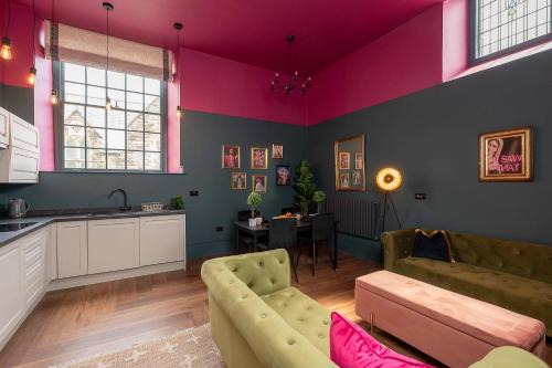Barnard Castle Apartamento | Vibrant 2-Bedroom Chapel Retreat