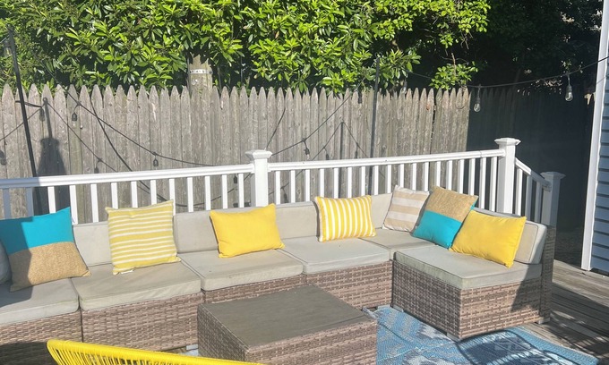 Ocean Township Casa | Vibrant Asbury Park Escape—Beach, Music, Art, and Dining at your doorstep.