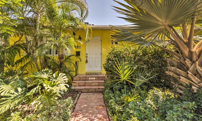 Grandview Heights Casa | Vibrant West Palm Beach Home Less Than 2 Mi to Beach!