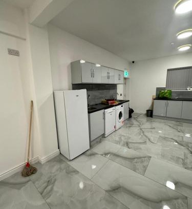 Oldham Casa | Vic Vic property