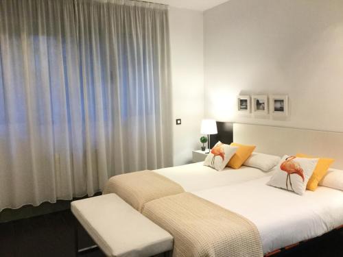 Chueca Apartamento | Victor Hugo 4 dcha BajoA by Forever Rentals