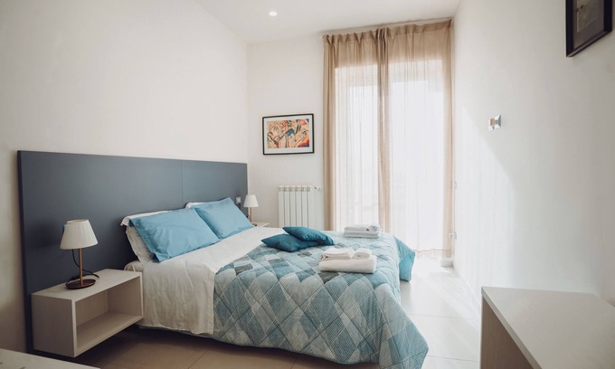 Torre Annunziata Apartamento | Victoria Apartments: Capri | 5 mins from Pompeii Ruins