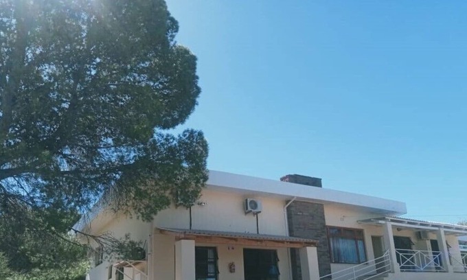 Beaufort West Casa | Victoria Oaks Beaufort West Guest House