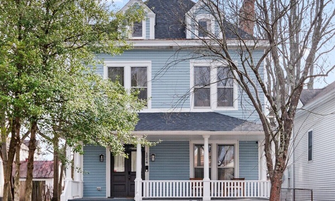 New Albany Casa | Victorian near Louisville - PGA Tour, Derby, NULU