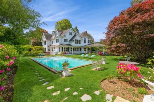 Village of Southampton Apartamento | Victorian Traditional in Southampton Village