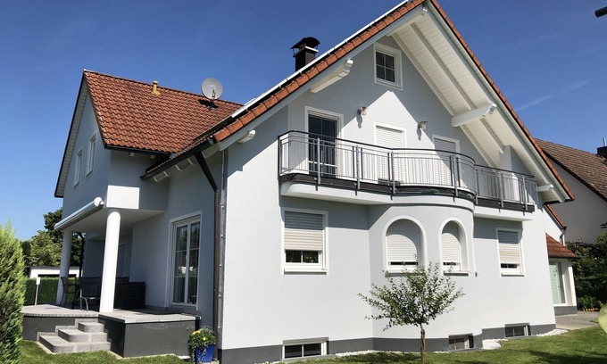 Weidenberg Apartamento | Viel Platz, für die ganze Familie. Mitten im Grünen aber ganz nah an Bayreuth.