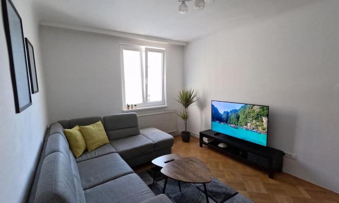 Nibelungen-Viertel Apartamento | Vienna: Cozy 2-Room Apt. (U3 - Schweglerstrasse)