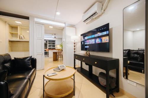 Hang Bai Apartamento | VietHOME - 102 Spacious Studio w Kitchen FREE Laundry