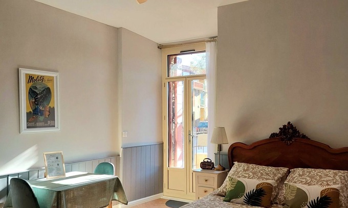 Molitg-les-Bains Apartamento | Vieux Chateau Le Casteil, furnished studio in a 15th century castle fort.