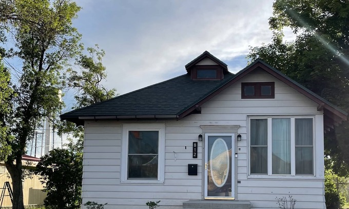 Deer Lodge Casa | View of Mount Powell