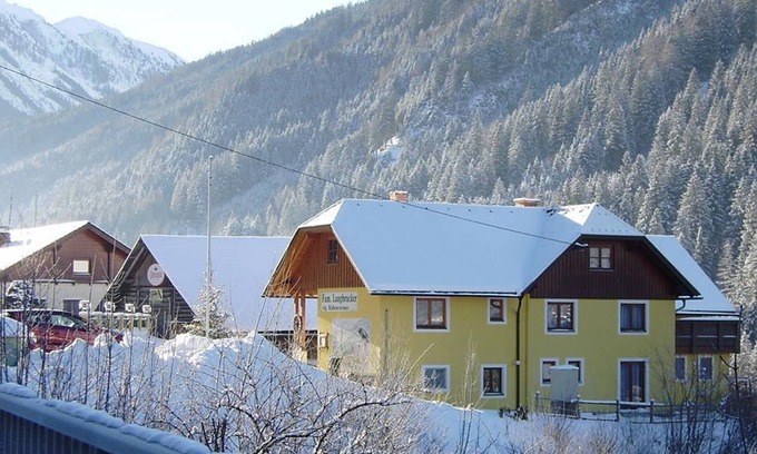 Grosssoelk Cabaña | Vrbo Property