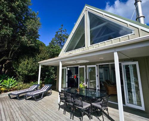 Onetangi Casa | Viewpoint - Stay Waiheke