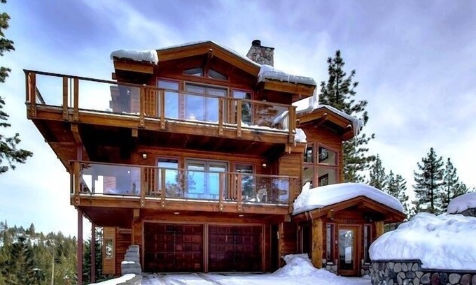 Tahoe Village Casa | Grandes ofertas con 50% de descuento adicional. Noches después de Min. Permanecer !!