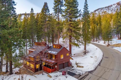 Incline Village Casa | Views Mins to Skiing Lake Incline Village Incline Serenity by AvantStay