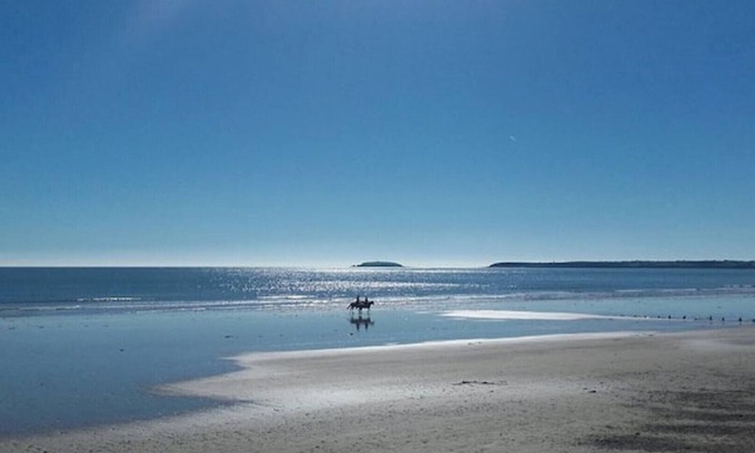 Youghal Cabaña | Views of Youghal Bay, 300 Meters to the Beach