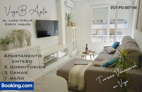 Vigo Apartamento | VigoB Apto al lado Vialia - CorteInglés