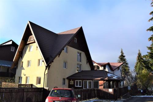 Cioplea Casa | Vila Brad