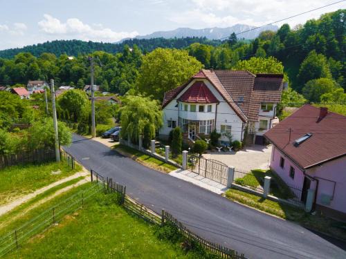 Moieciu Casa | Vila Daiana- Acceptam vouchere vacanta