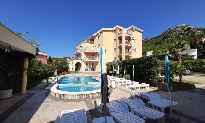 Sutomore Apartamento | Vila Laguna