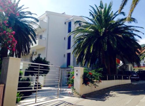 Lazi Casa | Vila Lazovic