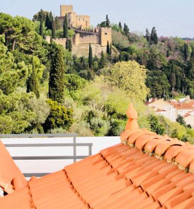 Tomar Apartamento | Vila Pombal Tomar Apartments - Pool & City Views