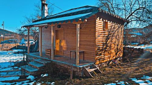 Moscopole Chalet De Esquí | Vila pushimi Gjergji Joga