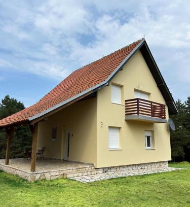 Divcibare Villa | Vila Vera