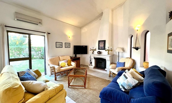 Quarteira Villa | Vilamoura Classic Villa With Pool by Homing