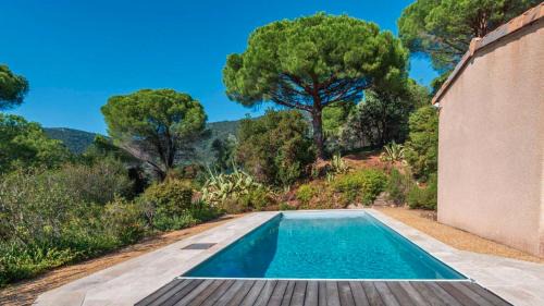 Cavaliere Villa | Villa églantine- Piscine- calme