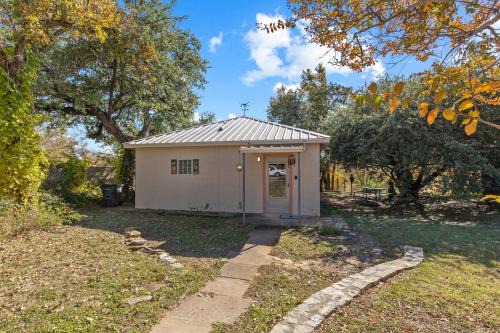 Glen Rose Casa | Villa 101, Scenic river view from patio