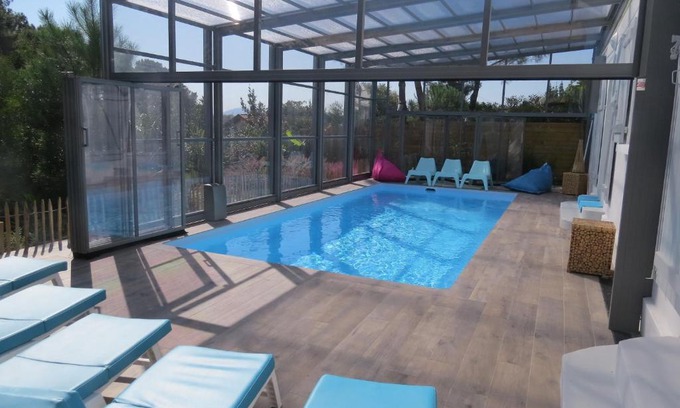 Anglet Casa | villa 12 pers climatisée, piscine chauffée couverte ou non,2km mer, golf, jardin